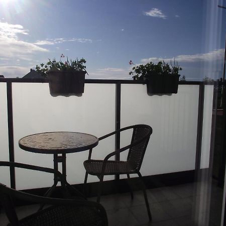 Apartament Holenderski Z Prywatnym Miejscem Postojowym W Garazu コシャリン エクステリア 写真